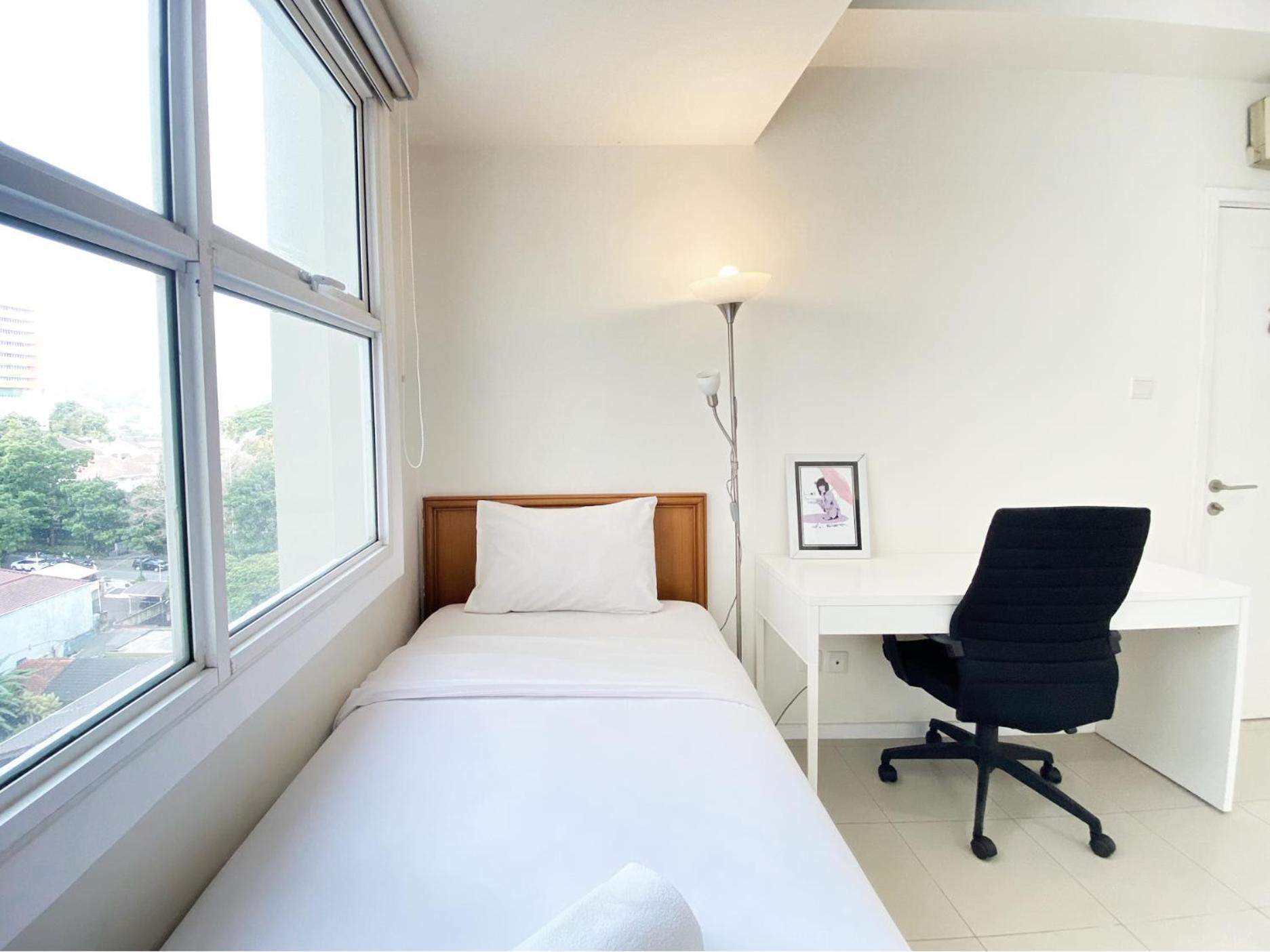 Pleasant 2br At At Parahyangan By Travelio *