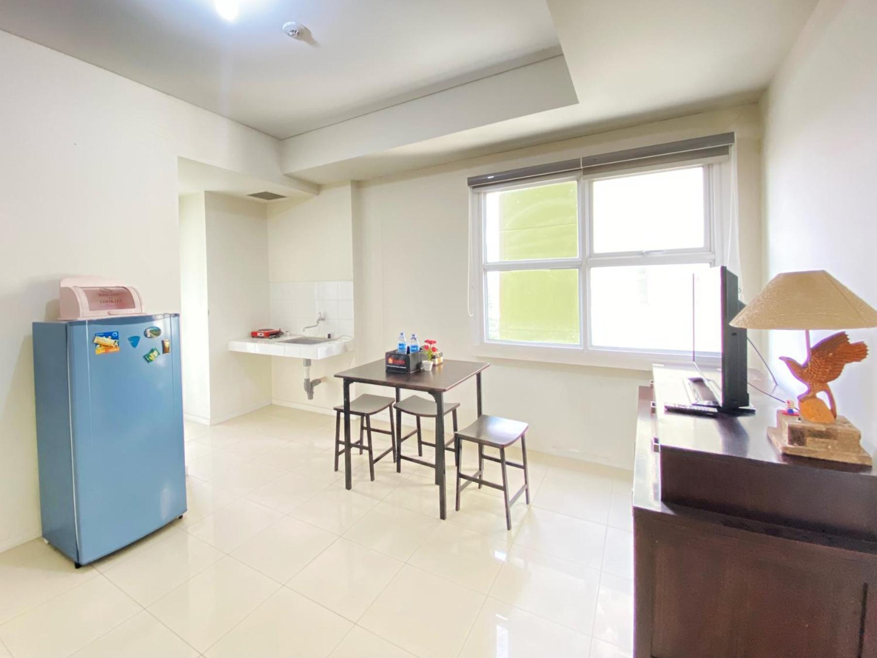 Apartemen Pleasant 2br At At Parahyangan By Travelio Bandung